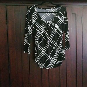 2 for $25 NY & Co Black White Quarter Sleeve